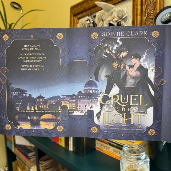 Cruel is the Light | FairyLoot Exclusive Edition - Picture 12 of 14